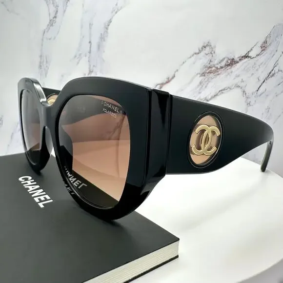 New CHANEL Sunglasses - Picture 4 of 16